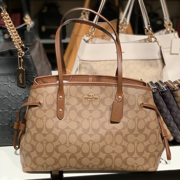 drawstring carryall coach